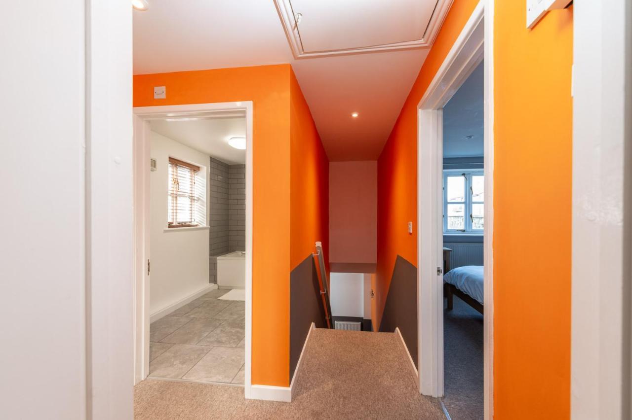 Glastonbury Town Apartment Экстерьер фото