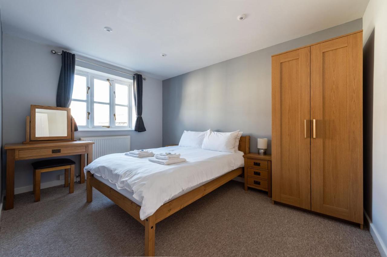 Glastonbury Town Apartment Экстерьер фото